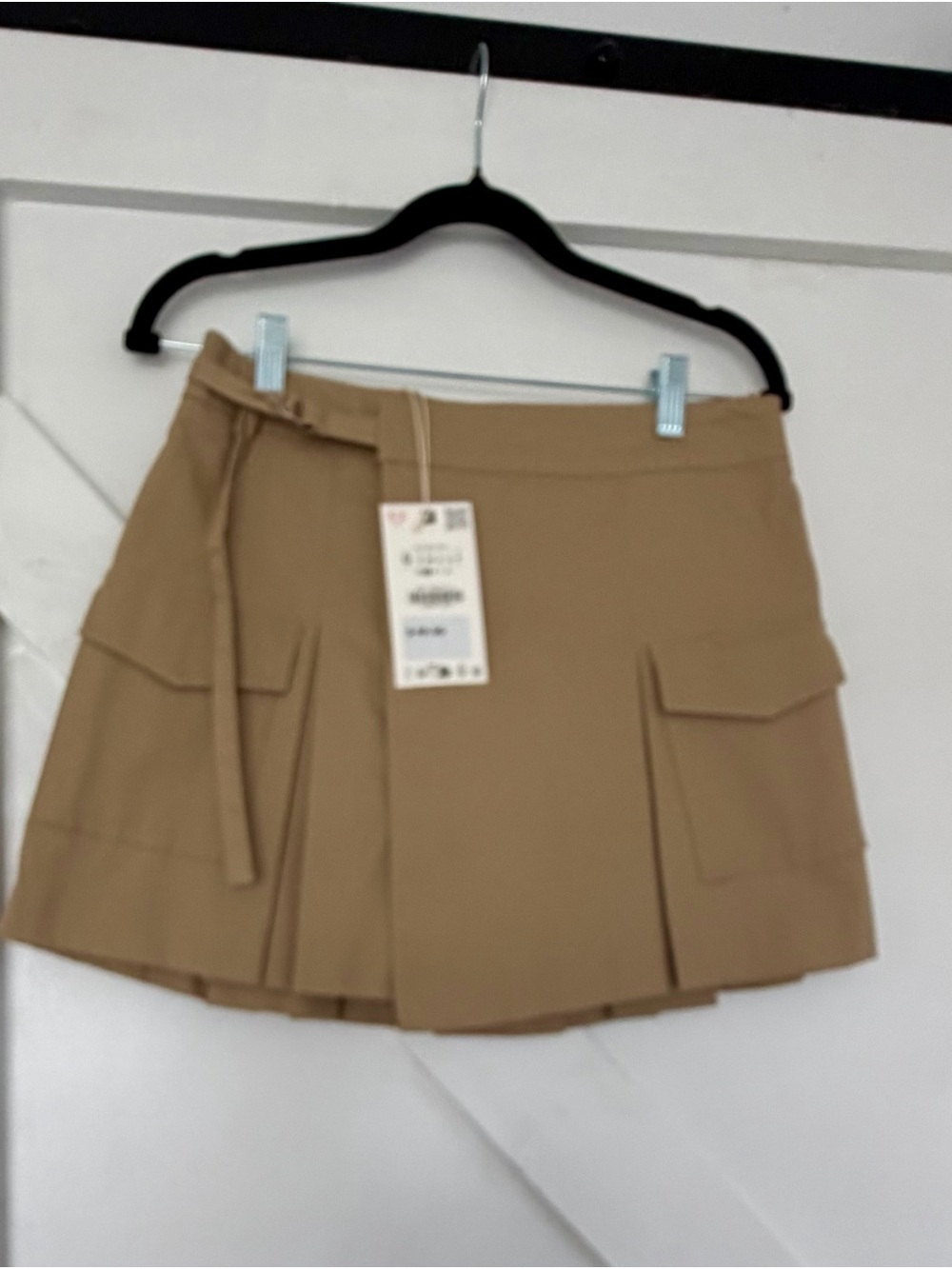 Zara Tan Cargo Pleated Skort